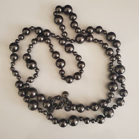 J. Crew Gun Metal Gray Faux Pearl Necklace Faux Hematite Charcoal Gray‎ Casual - Picture 7 of 7